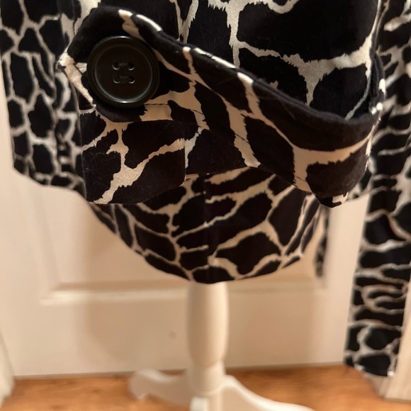 LUII lightweight giraffe print jacket Size XL - Picture 9 of 9